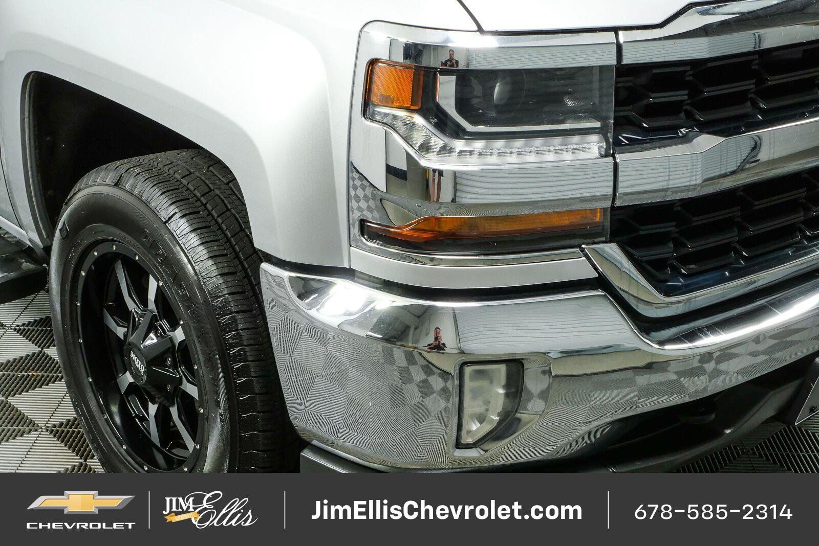 Used 2017 Chevrolet Silverado 1500 LT w/ All Star Edition AWD/4WD image 30
