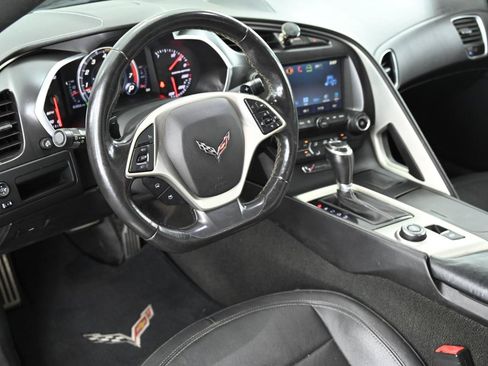Used 2017 Chevrolet Corvette Stingray Coupe w/ 1LT RWD image 23