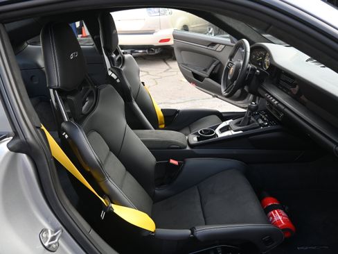 Used 2022 Porsche 911 GT3 image 47