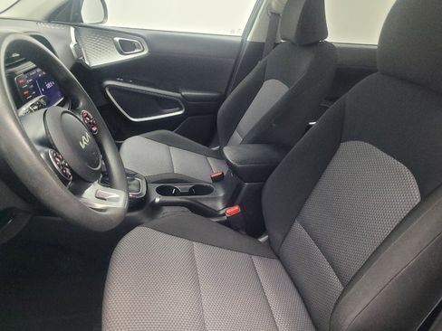 Used 2022 Kia Soul LX FWD image 17