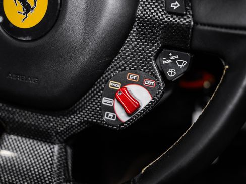Used 2011 Ferrari 458 Italia Coupe RWD image 46