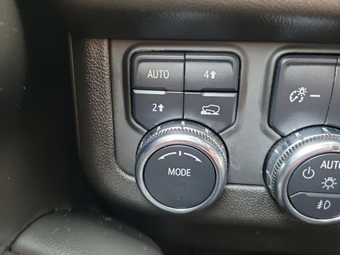 Certified 2025 GMC Yukon XL Elevation w/ LPO, Floor Liner Package image 30