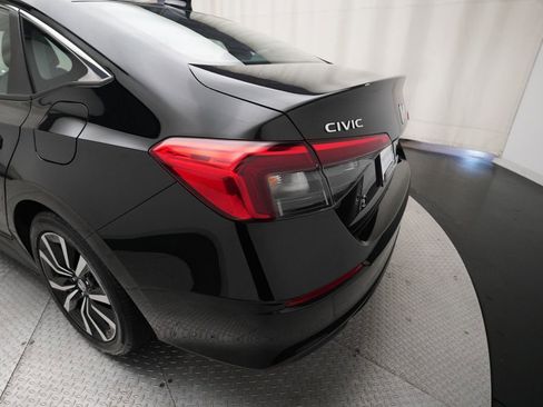 Used 2023 Honda Civic EX image 34