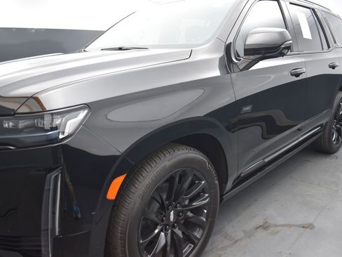 Used 2022 Cadillac Escalade Sport Platinum w/ LPO, ONYX Package AWD/4WD image 41