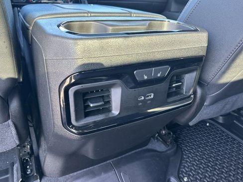 Used 2024 GMC Sierra 2500 AT4 w/ AT4 Premium Plus Package image 27