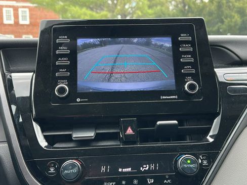 Used 2023 Toyota Camry LE image 20