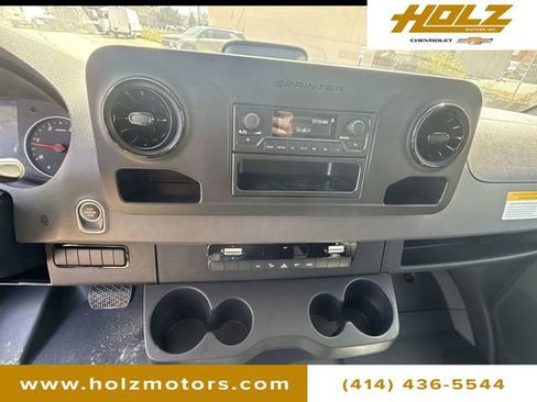 Used 2025 Mercedes-Benz Sprinter 2500 image 11