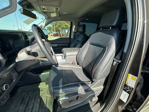 Used 2024 Ford F350 Lariat w/ Lariat Ultimate Package AWD/4WD image 9
