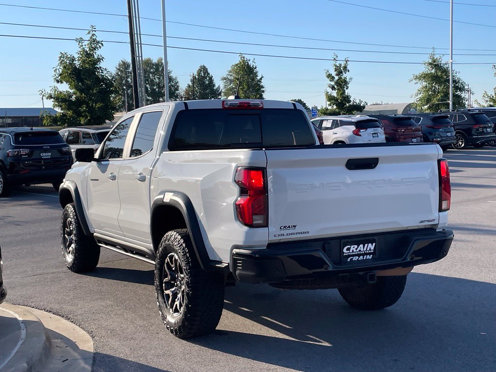 Used 2024 Chevrolet Colorado ZR2 w/ ZR2 Convenience Package III AWD/4WD image 5