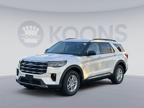 New 2025 Ford Explorer Active w/ Active Comfort Package image 1