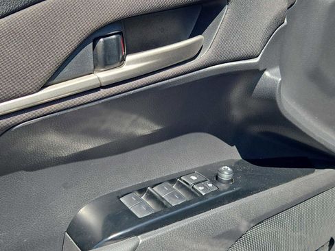 Used 2025 Toyota Camry LE image 19