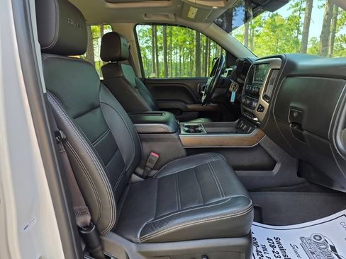 Used 2018 GMC Sierra 1500 Denali AWD/4WD image 25