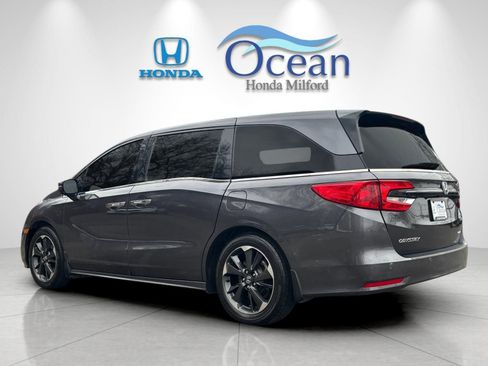 Used 2022 Honda Odyssey Elite image 3