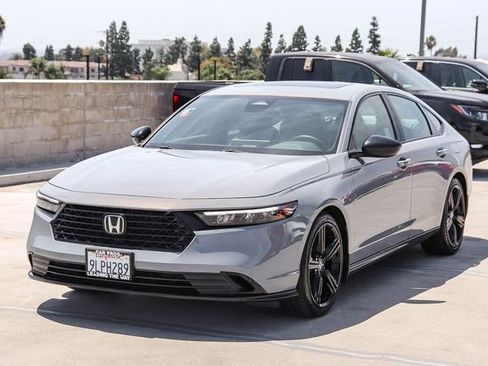 Used 2024 Honda Accord Sport image 5