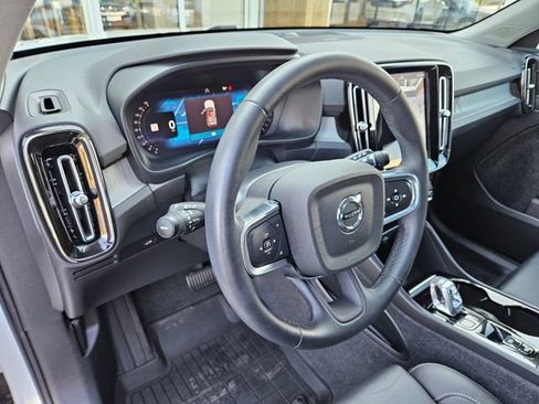 Certified 2024 Volvo XC40 B5 Ultimate w/ Protection Package Premier AWD/4WD image 20
