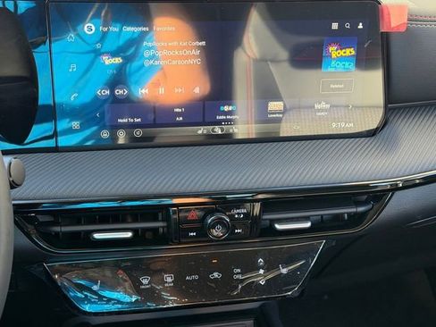 New 2026 Nissan Kicks SR w/ Cold Weather Package FWD image 20