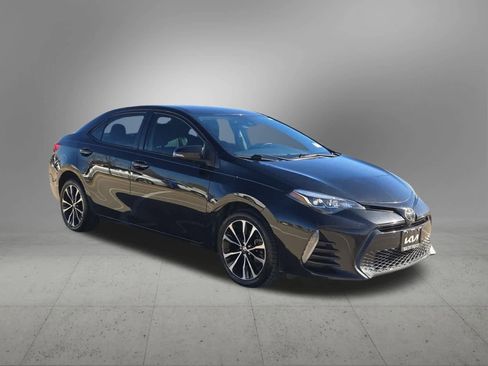 Used 2019 Toyota Corolla L image 8