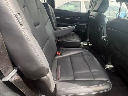 Used 2024 Kia Telluride S w/ S Sunroof Package AWD/4WD image 13