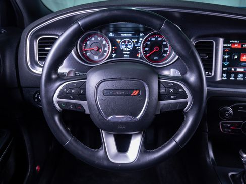 Used 2015 Dodge Charger SXT image 14