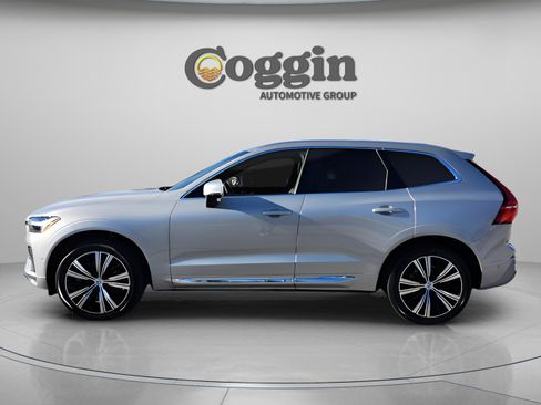 Used 2022 Volvo XC60 B6 Inscription w/ Advanced Package image 2