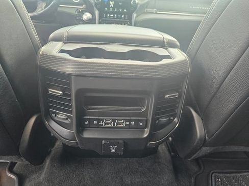 Used 2020 RAM 1500 Limited w/ Black Appearance Package AWD/4WD image 24