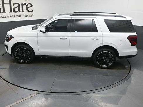 Used 2024 Ford Expedition Limited AWD/4WD image 45