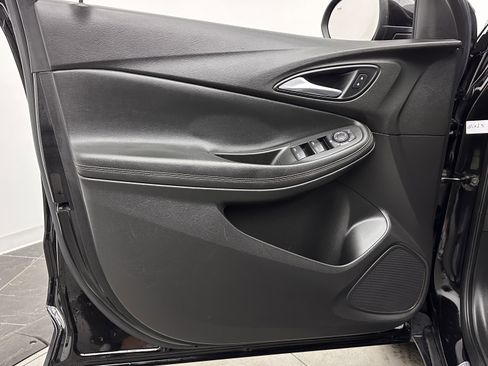 Used 2020 Buick Encore GX Select image 11