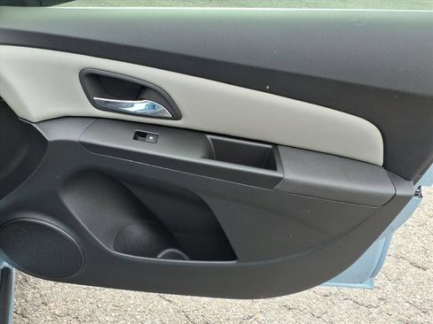 Used 2012 Chevrolet Cruze LS w/ Connectivity Package FWD image 13