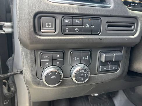 Used 2023 GMC Yukon AT4 w/ LPO, Floor Liner Package AWD/4WD image 18