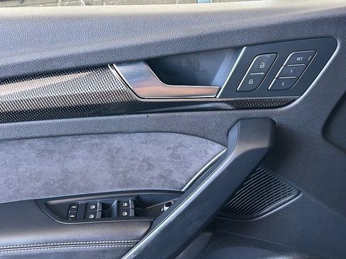 Used 2019 Audi SQ5 Prestige AWD/4WD image 48