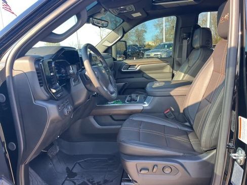 Used 2025 Chevrolet Silverado 3500 High Country w/ High Country Premium Package image 16