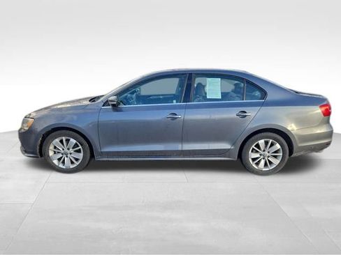 Used 2015 Volkswagen Jetta TDI SE image 4