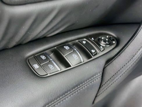 Used 2024 Nissan Armada SV AWD/4WD image 24