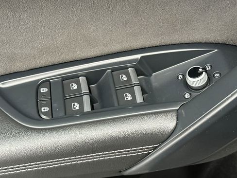 Used 2022 Audi SQ5 Premium Plus image 13