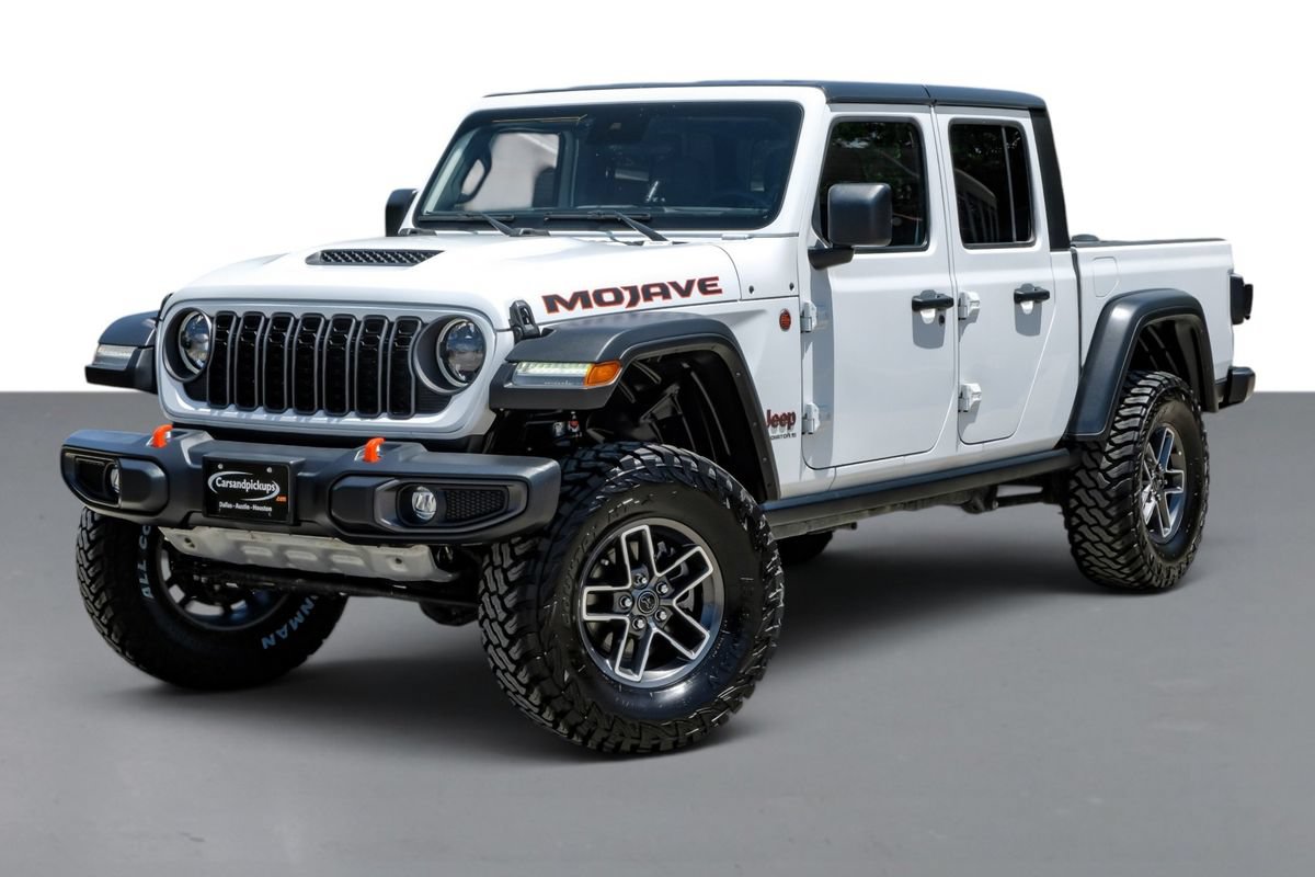 Used 2024 Jeep Gladiator Mojave w/ Convenience Group AWD/4WD image 4