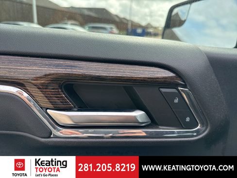 Used 2024 GMC Sierra 1500 SLE w/ Preferred Package image 13