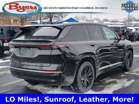 Used 2024 Jeep Wagoneer Launch Edition image 8