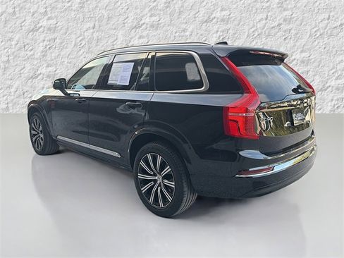 Used 2024 Volvo XC90 B5 Core image 5