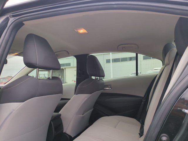 Used 2020 Toyota Corolla LE FWD image 15