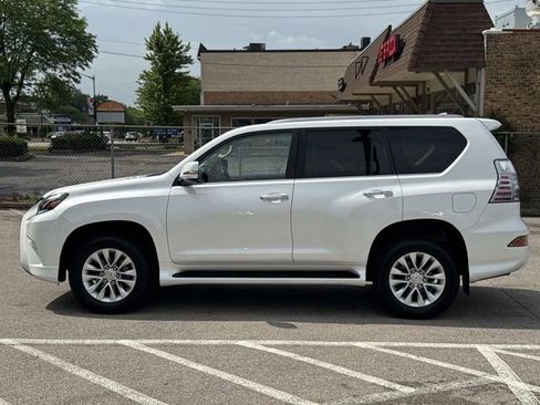 Used 2022 Lexus GX 460 Premium w/ Premium Package AWD/4WD image 8