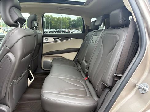 Used 2019 Lincoln Nautilus Reserve w/ Ultimate Package AWD/4WD image 14