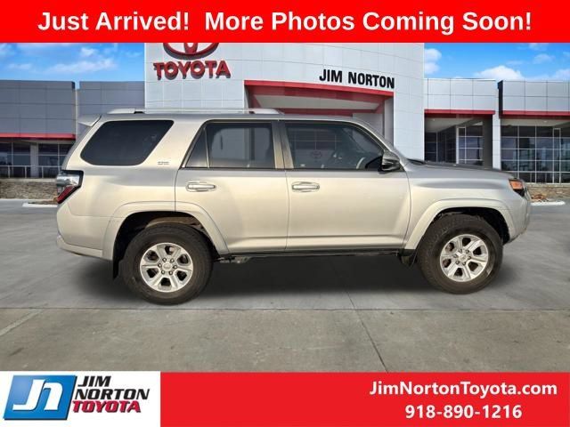 Used 2018 Toyota 4Runner SR5 Premium AWD/4WD image 7
