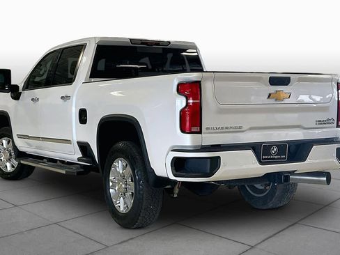 Used 2024 Chevrolet Silverado 2500 High Country w/ High Country Premium Package AWD/4WD image 11