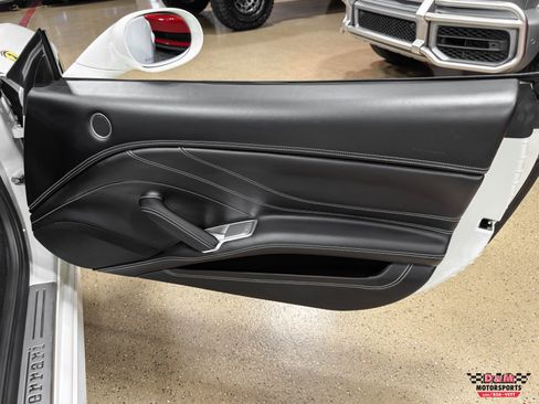 Used 2016 Ferrari California T image 35