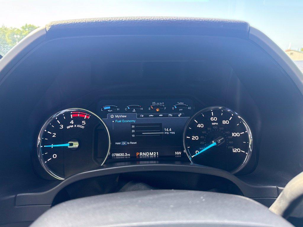Used 2018 Ford F250 Lariat w/ Snow Plow Prep Package AWD/4WD image 20