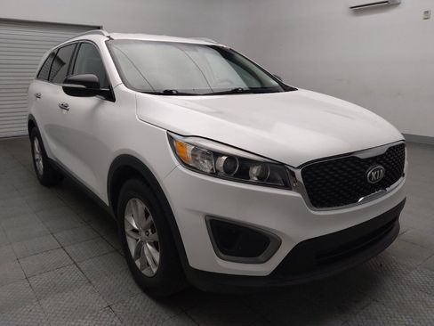 Used 2016 Kia Sorento LX FWD image 13