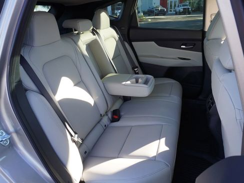 New 2026 Nissan Murano SL image 9