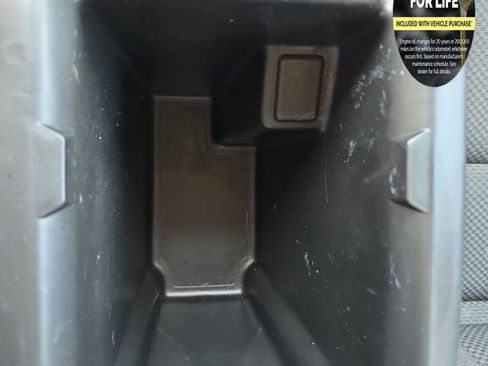 Used 2020 Chevrolet Colorado LT image 28