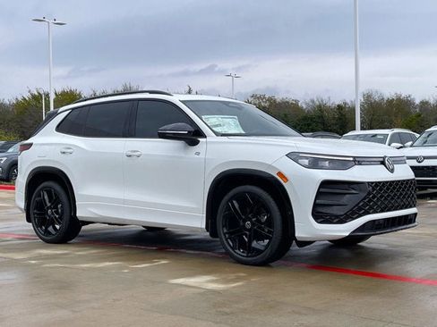 New 2026 Volkswagen Tiguan SE R-Line image 6