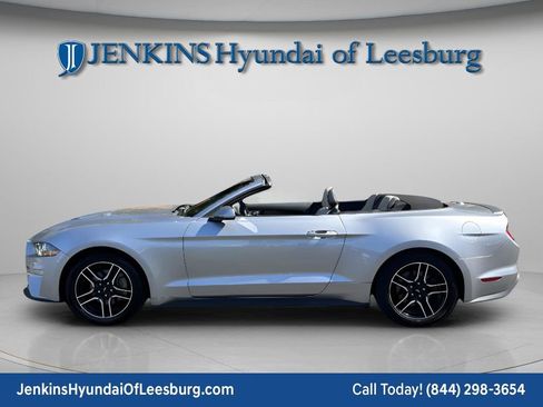 Used 2023 Ford Mustang Premium image 9